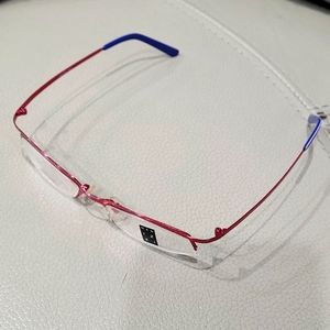 New MenIzzi eyeglasses